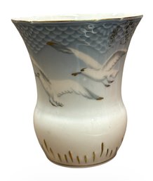 Bing & Grondahl Gilded Rim Seagull Vase