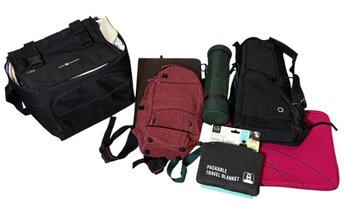 Fidelity Cooler Bag, Jersey Knit Travel Bag, And Assorted Bags 7pc (BR1)