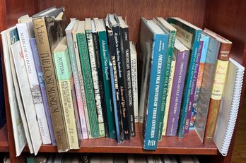 Shelf Of Assorted Books M (L)