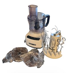 Cuisinart Food Processor & Attachments (K)