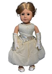 American Girl Winter Princess 18 Blonde Doll Faux Pearl Necklace (BR2)