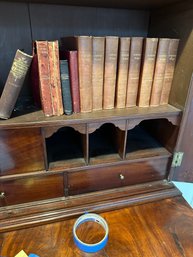 Books Hutch