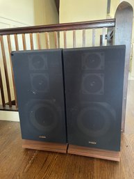 Fisher Speakers