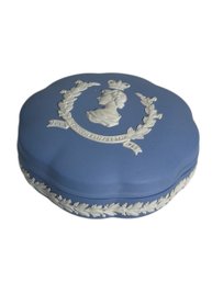Wedgewood Queen Elizabeth 1953 Coronation Trinket Box Blue Jasperware (br1)