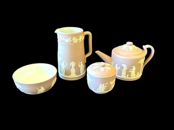 Lavender Wedgwood Four Pcs