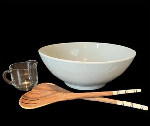 Vego Italy Large White Serving Bowl, Clear Glads Saucer Server & Large Wooden Salad Servers (D)