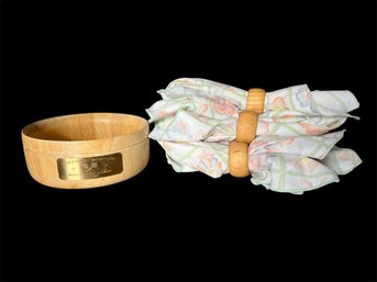 Eclipse Wooden Trophy Bowl, Floral Cloth Napkins (8x) & Wooden Napkin Rings (8x) (D)