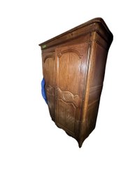 Antique French Armoire Oak ***ALTERNATIVE PICK UP LOCATION MAKE APPOINTMENT****