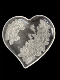 Studio Nova Winter Rose Large 3D Crystal Frosted Heart Tray