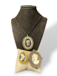 Set Of 3 Italian Made Pieces Of Jewlery