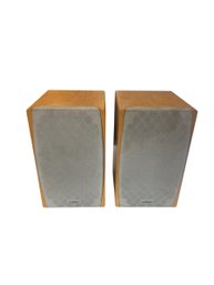 M60 Cambridge Soundworks Bookshelf Speakers (DEN)