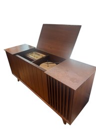MCM Stereo Cabinet (LR)