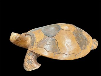 Wooden Hand Carved Turtle (l)