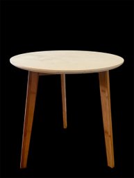 Simple Side Table (LOFT)