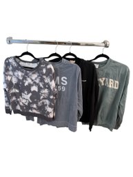 4 Womens Long Sleeve Sweatshirts. (MB)