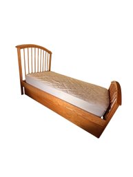 Twin Trundle Bed 79 X 45x 42 *MHD ALTERNATIVE PICK UP LOCATION*