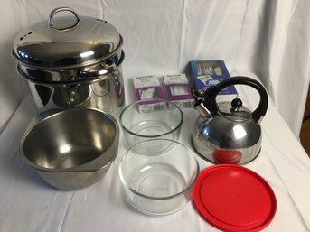 Assorted Kitchen Ware