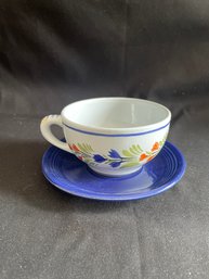 Quimper Teacup & Unmarked Vtg Fiesta Saucer  (dr)