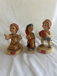 Hummels, 2 Girls, 1 Boy (3)  (SL)