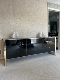 Lacquered Dresser Black And Gold (MB)
