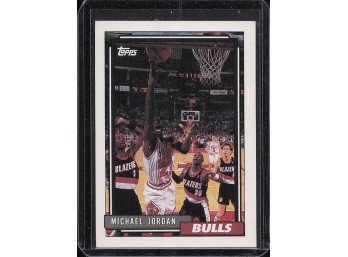1992-93 Topps #141 Michael Jordan