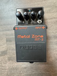 BOSS MT2 Metal Zone Distortion Effect Pedal