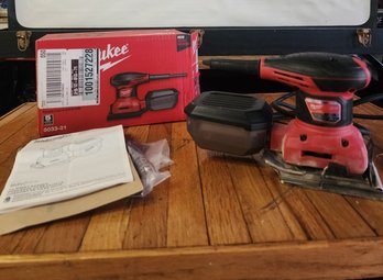Milwaukee 6033-21 1/4 Sheet Palm Sander Kit With Box And Manual