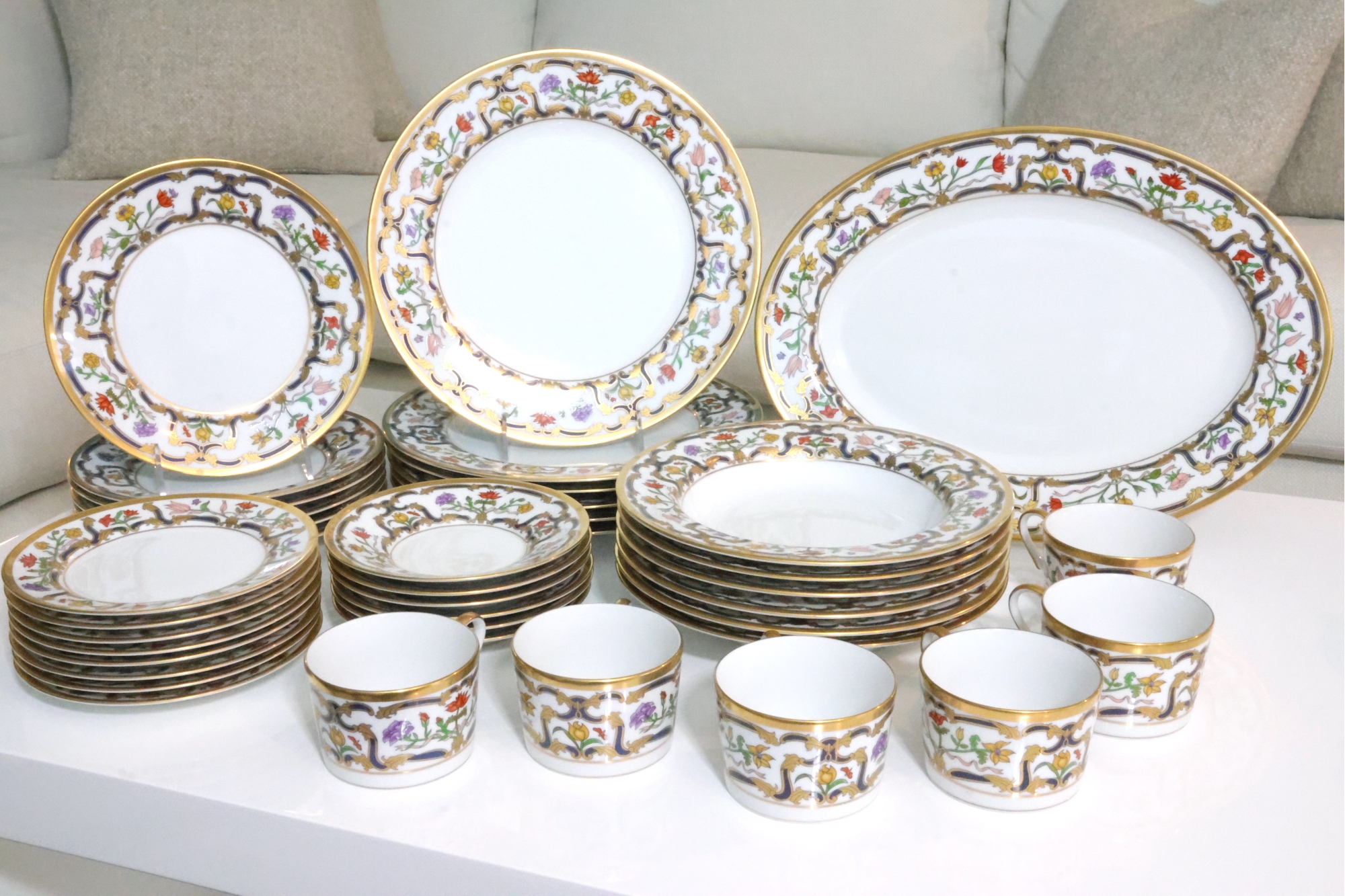 Christian Dior Renaissance Fine China Set #157296 | Auctionninja.com