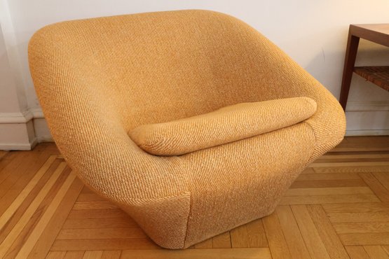 Pierre Paulin For Artifort Orange Upholstered Lounge Chair