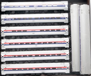 8 Amtrak & Northeast Direct O Gauge Train Cars