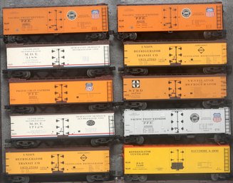 10  War Era Reefer O Gauge Train Cars