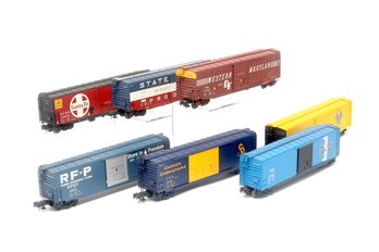 7  Box Car & Reefer O-Gauge Train Cars