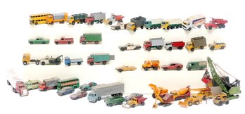 Lot Of Vintage Matchbox, Hot Wheels And Other Die Cast Vehicles.