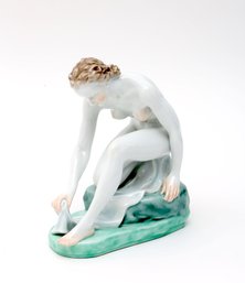 Herend Nude Woman Bathing