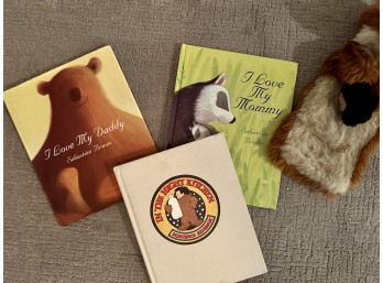 Collection Of Children's Books And FOLKMANIS Hand Puppet (Includes 'I Love My Daddy,' 'I Love My Mommy,' And 'In The Night Kitchen'