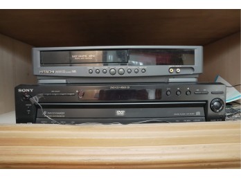 Hitachi M181 VHS VCR And Sony 5-Disc DVD/CD Changer Lot