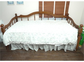 Wooden Daybed Frame With Spindled Back And Sides