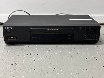 Sony Hi-fi Stereo Model SLV-N77