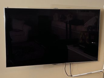 Samsung 60' TV With Remote