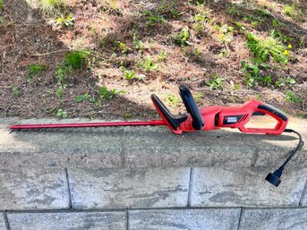 Black And Decker Hedge Trimmer 24 Inch