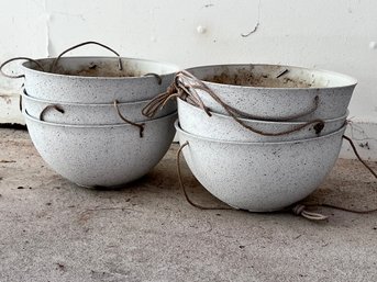 Set Of 6 Resin Hanging Flower Planters (lot 1)