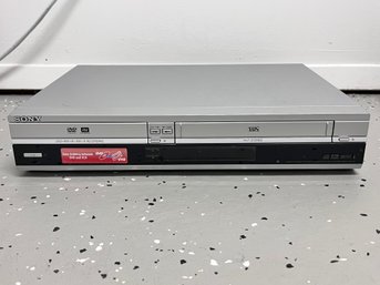 Sony DVD/VHS Player Model RDR-VX515
