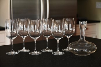 Crate And Barrel 6 Red Wine Glasses With Decanter
