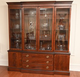 Elegant Antique Solid Wood Mahogany Veneer Glass Display Cabinet
