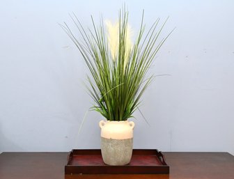 Two Toned Ceramic Vase With Artificial Grass With Serving Tray