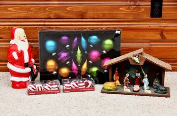 Vintage Christmas Lighted Santa With Creche Nativity Scene And More