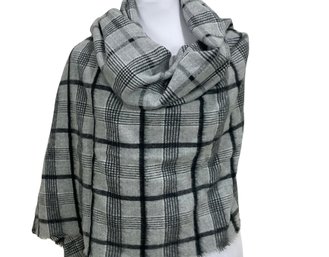 Zara Gray & Black Plaid Shawl