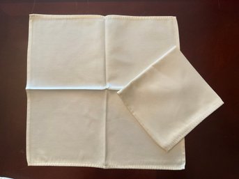 Set Of 10 Satin  Look Napkins