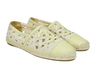 CHANEL Cream Crochet Espadrilles With Pale Yellow Patent Trim Size 40
