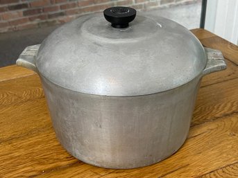 Vintage Wagner Ware Lidded Casserole